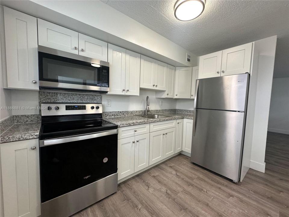 2500 Johnson St 10, Hollywood, フロリダ 33020, アメリカ合衆国