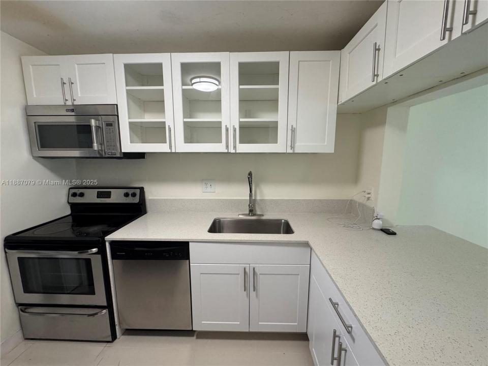 7925 Fairview Dr 102, Tamarac, 플로리다 33321, 미국
