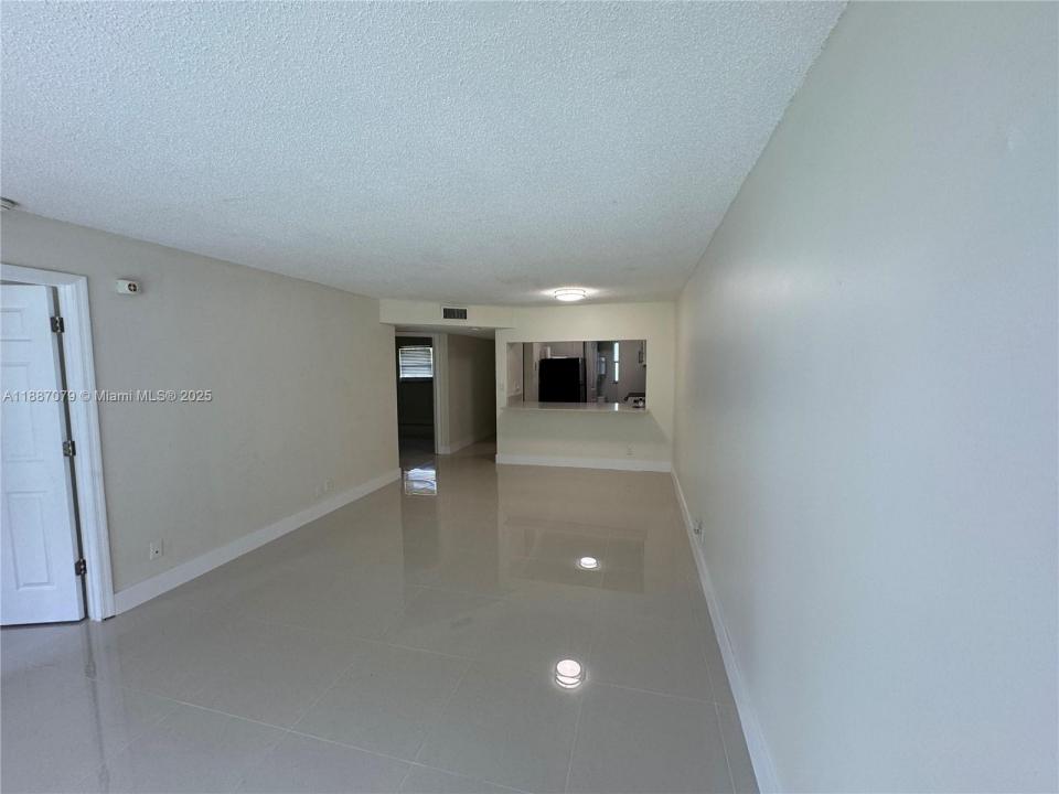 7925 Fairview Dr 102, Tamarac, 플로리다 33321, 미국