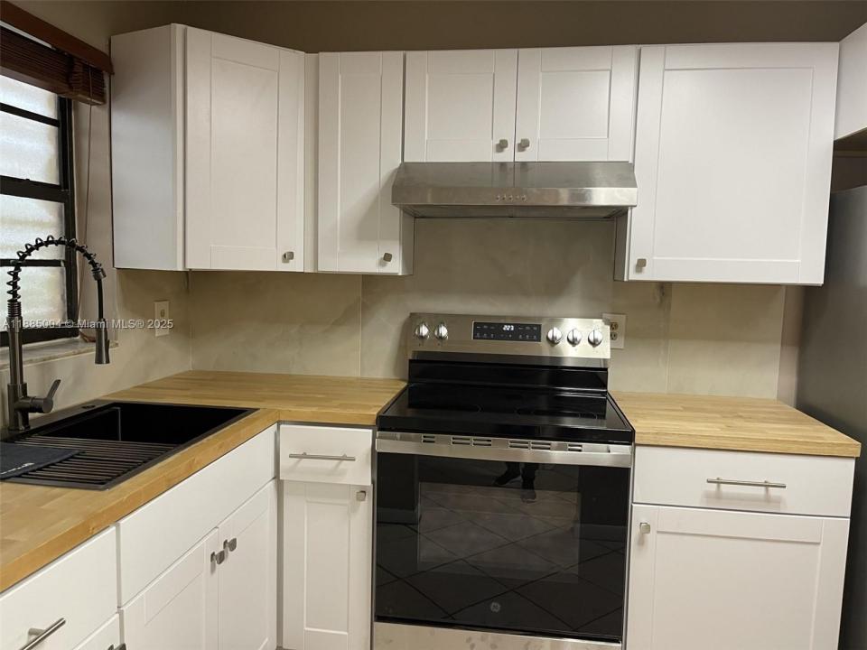 1250 LINCOLN RD 306, Miami Beach, 佛罗里达州 33139, 美国