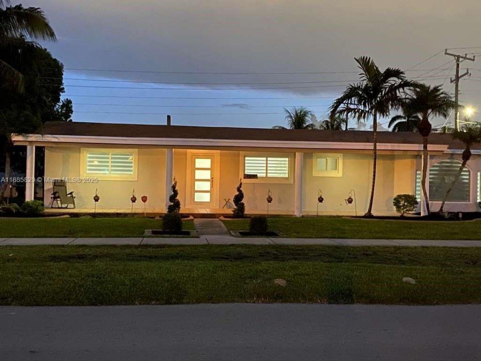 3880 NW 179th St, Miami Gardens, Flórida 33055, Estados Unidos