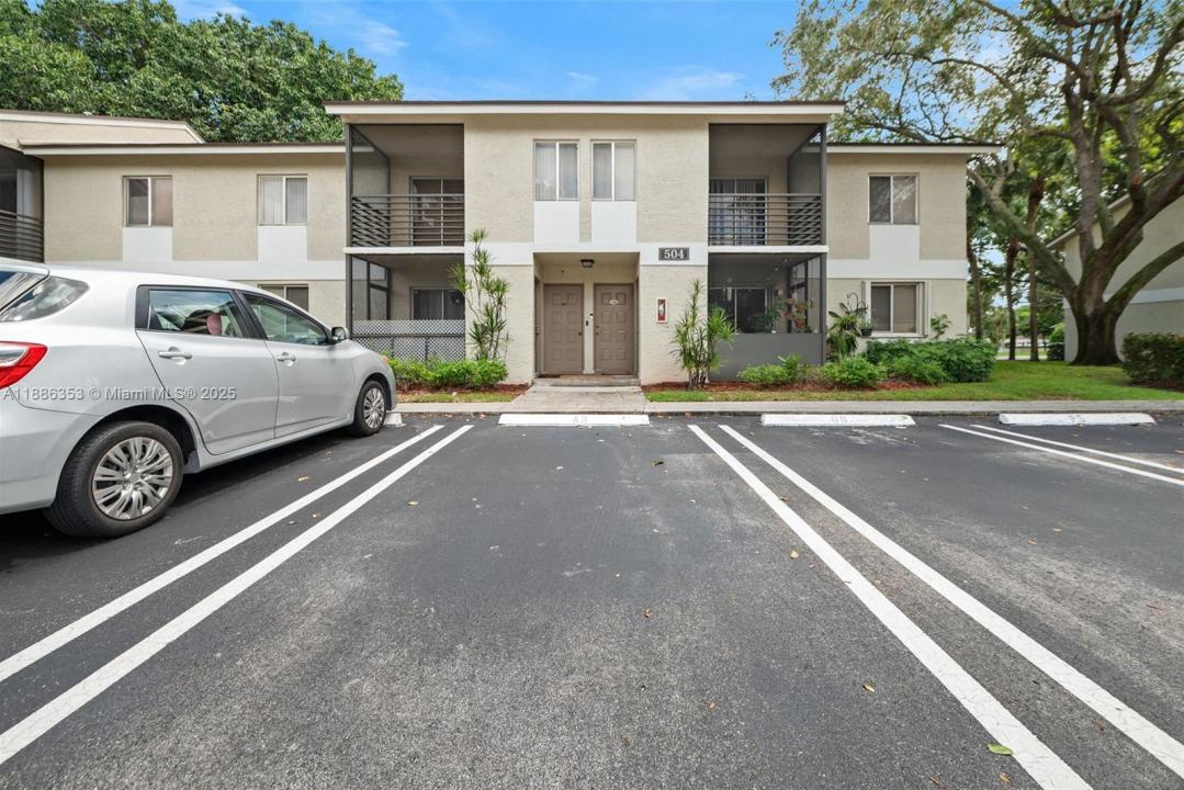 504 Gardens Drive 203, Pompano Beach, Florida 33069, HOA KỲ