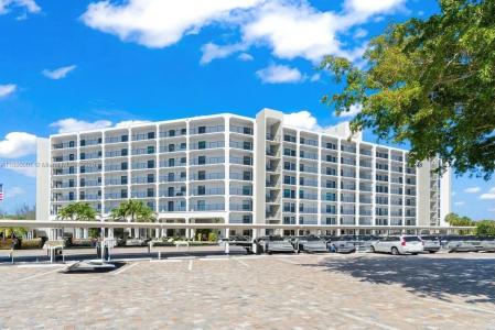 1627 Riverview Rd 212, Deerfield Beach, Florida 33441, USA