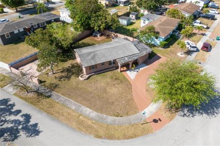 11500 SW 142nd St, Miami, Florida 33176, USA