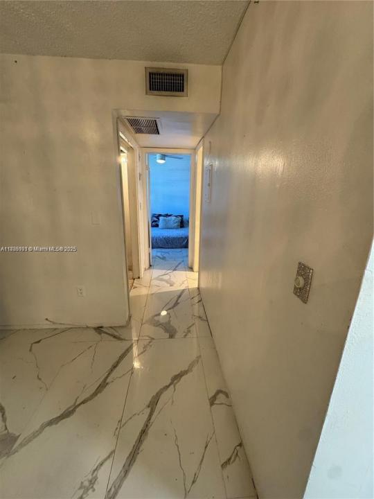 2980 Point East Dr D102, Aventura, Floride 33160, États-Unis