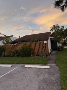 4953 Alder Dr C, West Palm Beach, Florida 33417, USA
