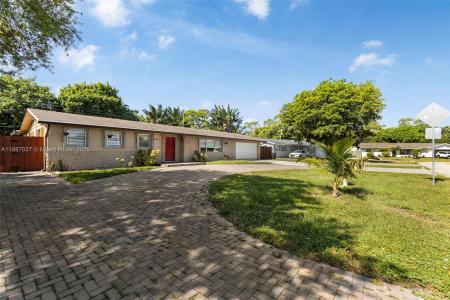 5070 Ponderosa Ln 5070, Haverhill, Florida 33415, USA