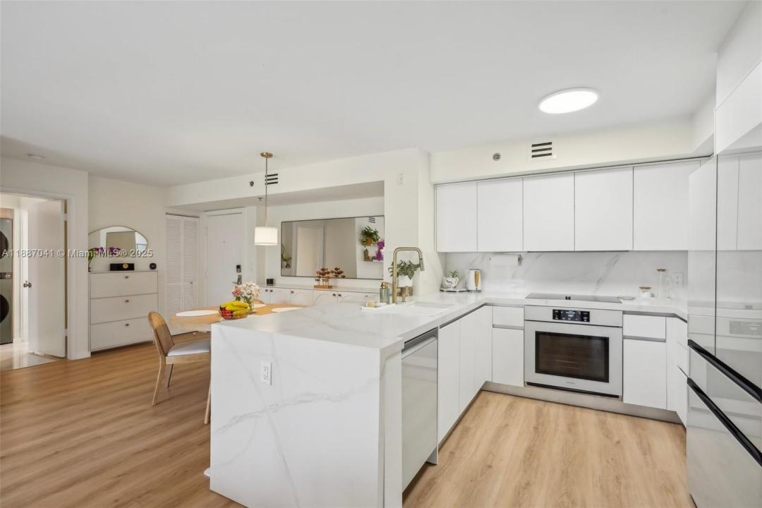 19701 E Country Club Dr 5603, Aventura, フロリダ 33180, アメリカ合衆国