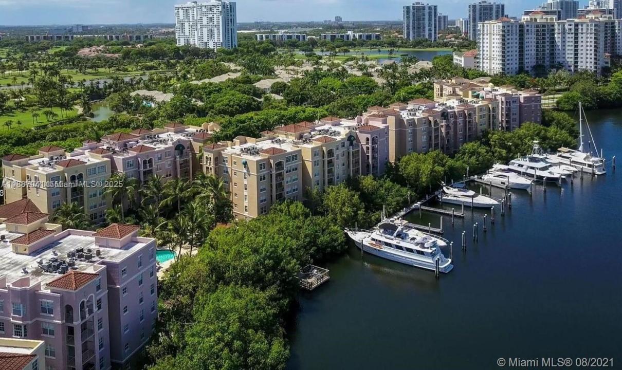 19701 E Country Club Dr 5603, Aventura, フロリダ 33180, アメリカ合衆国