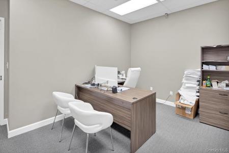 1 Executive Boulevard, Ramapo, New York 10901, Stati Uniti