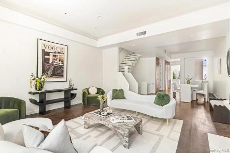 135 38th Street E, New York, New York 10016