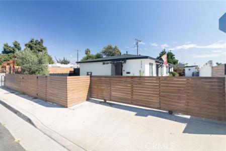 22428 Devlin, Hawaiian Gardens, Californie 90716, États-Unis