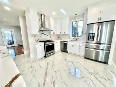 141 Elton Street, Providence, Rhode Island 02906, USA