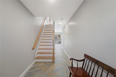 1 Old County Village Way E, Smithfield, Род Айленд 02917, Соединенные Штаты