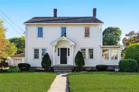 784 Victory Highway, North Smithfield, Rhode Island 02896, USA