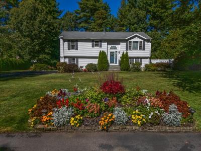17 Wood Cove Drive, Coventry, RI 02816, USA