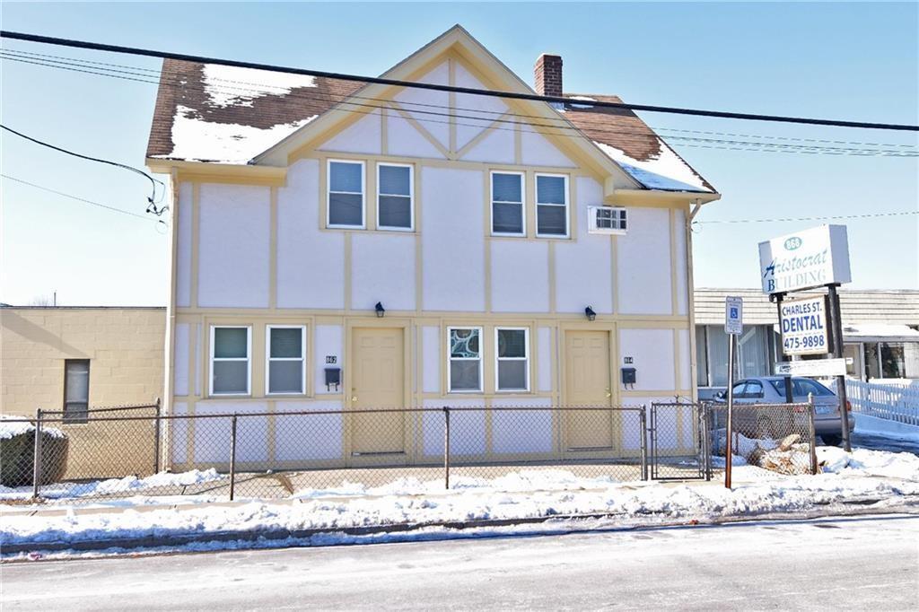 862 CHARLES Street, North Providence, Rhode Island 02911, États-Unis