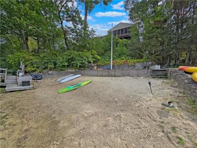 325 Lake Drive, Glocester, Род Айленд 02814, Соединенные Штаты
