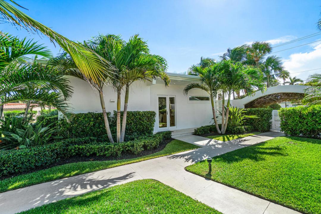 1212 Hillsboro Mile 10, Hillsboro Beach, Florida 33062