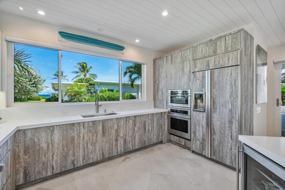 1212 Hillsboro Mile 10, Hillsboro Beach, Florida 33062