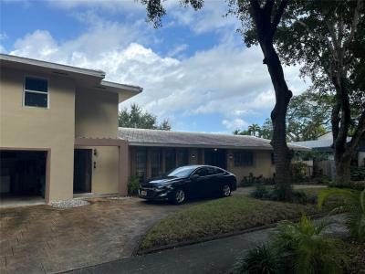 525 NE 58th St, Miami, Florida 33137