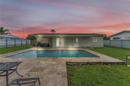 20112 NW 12th Ct, Miami Gardens, Florida 33169, USA