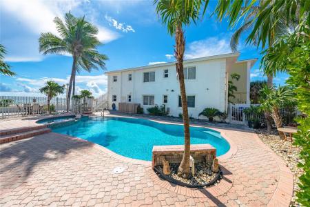 2910 N Surf Rd, Hollywood, Florida 33019
