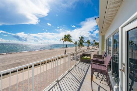 2910 N Surf Rd, Hollywood, Florida 33019