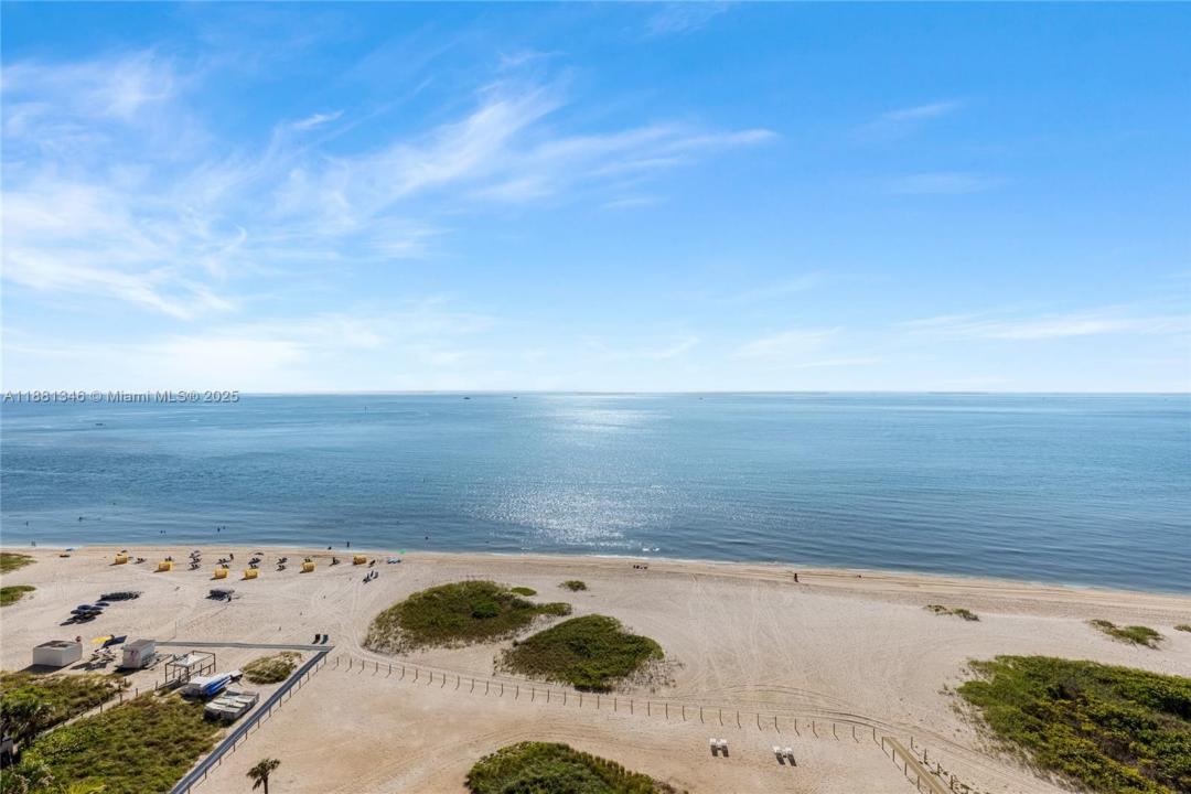 1116 N Ocean Blvd 1404, Pompano Beach, פלורידה 33062, ארצות הברית של אמריקה 