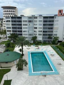 1780 NE 191st St 803-2, Miami, Florida 33179, USA