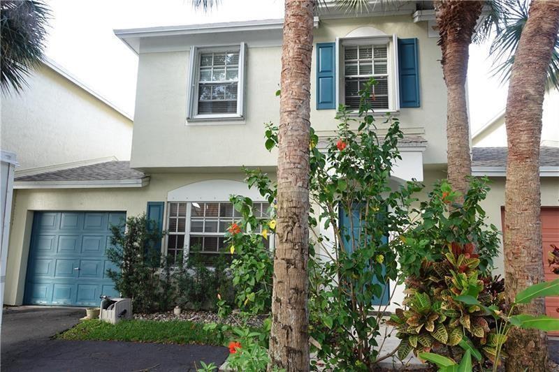 9551 E Plum Harbor Way, Tamarac, Florida 33321