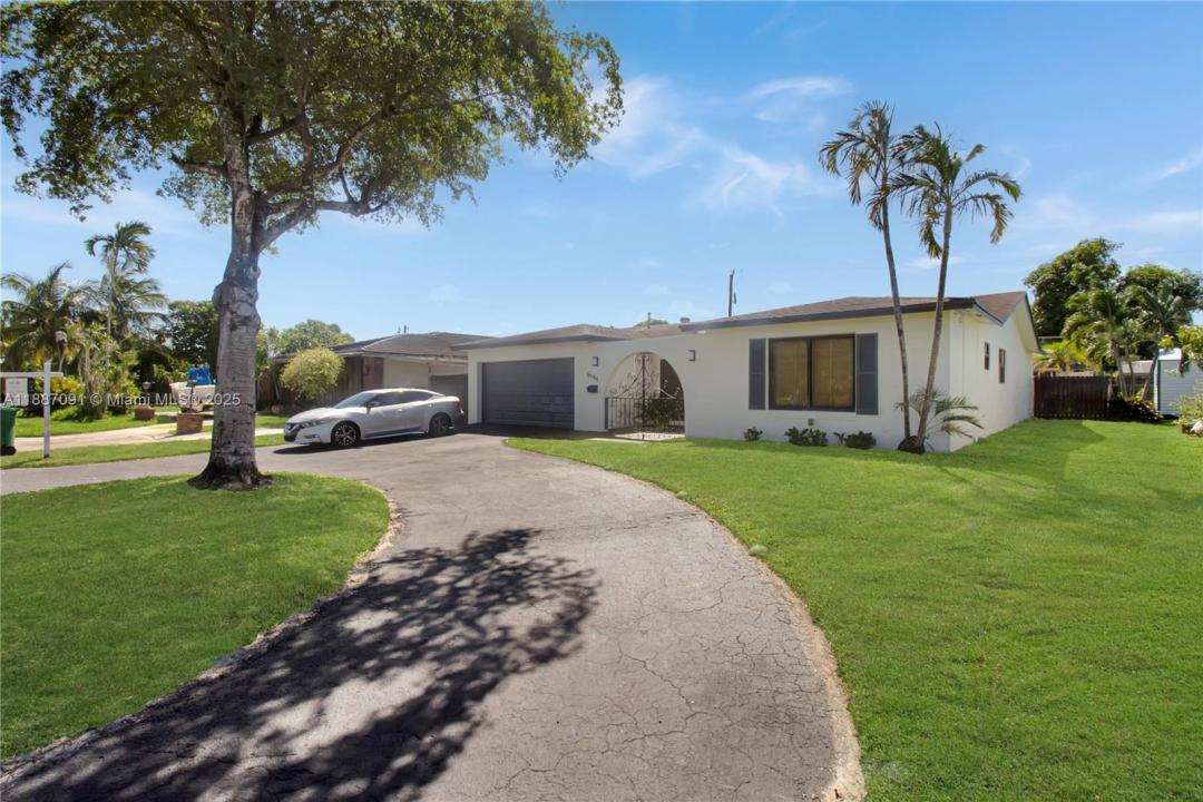 8544 Long Acre Dr, Miramar, Florida 33025, HOA KỲ