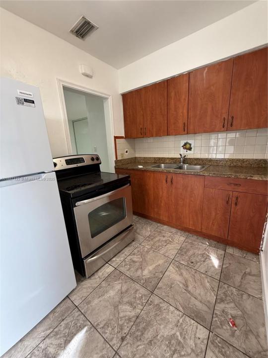 1200 NE 128th St 0, North Miami, Floride 33161, États-Unis