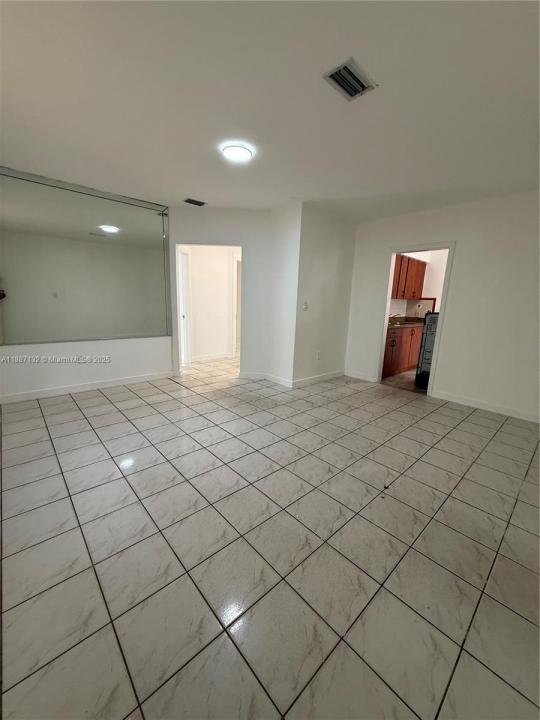 1200 NE 128th St 0, North Miami, Floride 33161, États-Unis