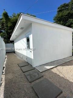 1084 NW 64th St REAR, Miami, Flórida 33150, Estados Unidos