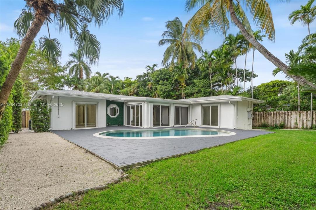1825 Alamanda Dr, North Miami, Florida 33181, Estados Unidos