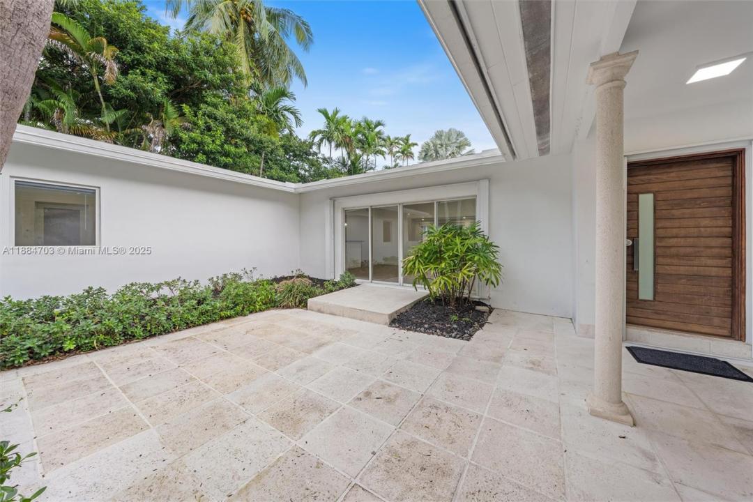1825 Alamanda Dr, North Miami, Florida 33181, Estados Unidos
