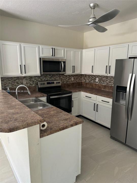 9153 SW 227th St 1, Cutler Bay, Florida 33190, Estados Unidos