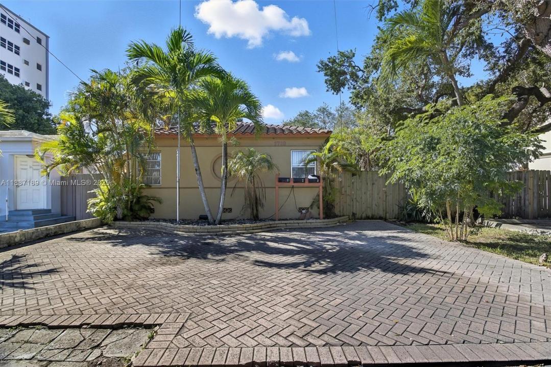 1718 Pierce St 2, Hollywood, 佛罗里达州 33020, 美国