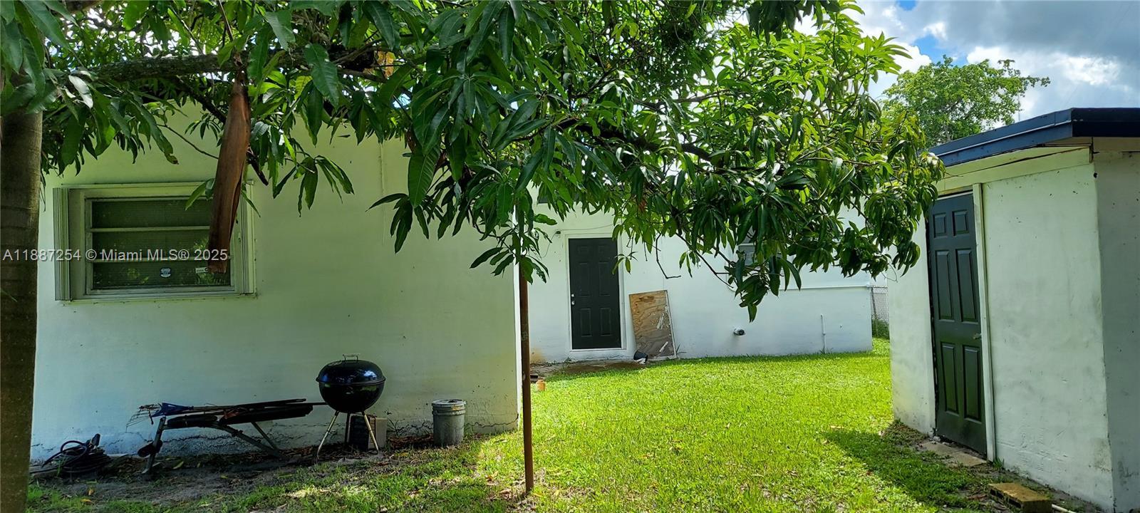 4451 SW 21st St, West Park, Florida 33023