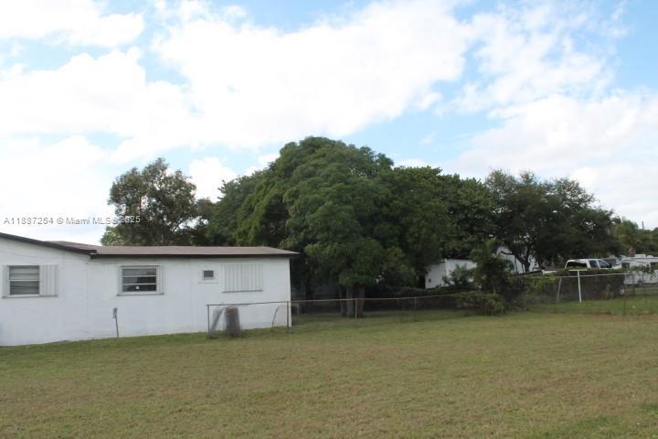 4451 SW 21st St, West Park, Florida 33023