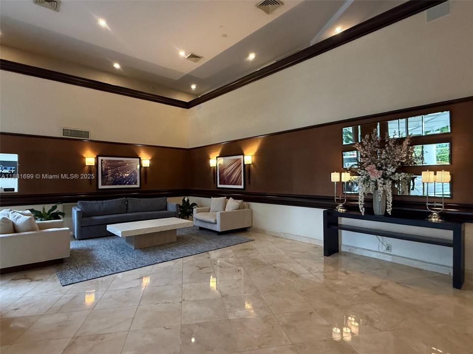 3400 NE 192nd St 2103, Aventura, Floride 33180, États-Unis