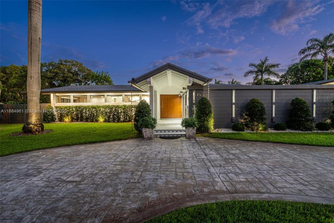 7550 SW 60th St, Miami, Floryda 33143, USA