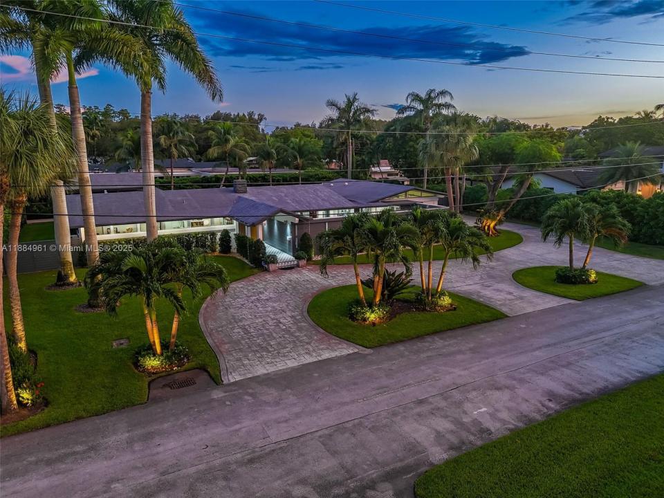 7550 SW 60th St, Miami, Floryda 33143, USA