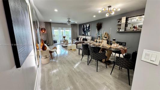 300 SW 130th Ter 407B, Pembroke Pines, Florida 33027, USA