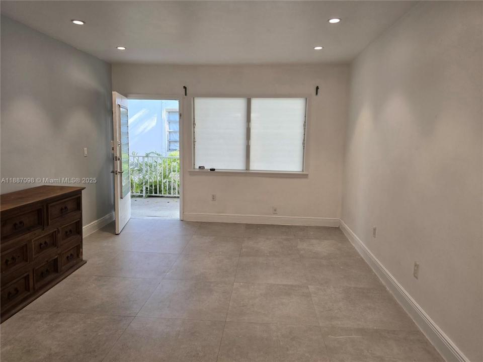 835 Meridian Ave 4, Miami Beach, Florida 33139