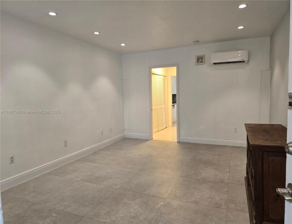 835 Meridian Ave 4, Miami Beach, Florida 33139