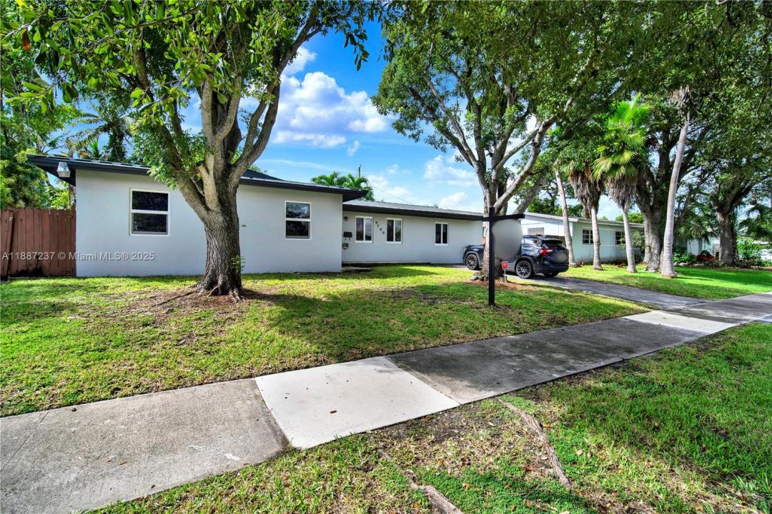 8780 SW 200th St, Cutler Bay, 佛罗里达州 33157, 美国