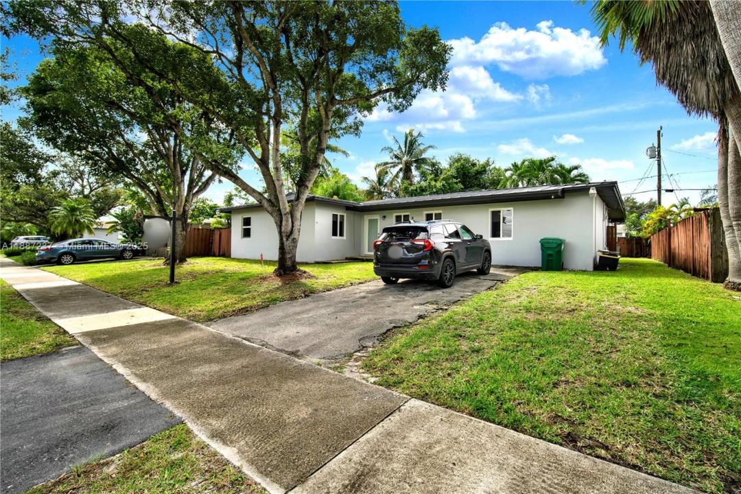 8780 SW 200th St, Cutler Bay, 佛罗里达州 33157, 美国