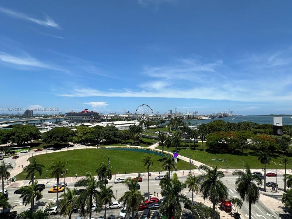 244 Biscayne Blvd 4404, Miami, Florida 33132